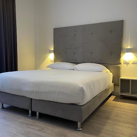Hotel L'Etrusco - San Vincenzo Ngoại thất bức ảnh